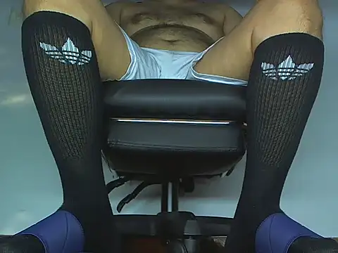 Alphacashmaster777 online show from April 14, 2026, 10:27 pm