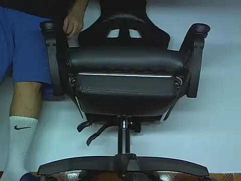 Alphacashmaster777 online show from April 15, 2026, 7:58 pm