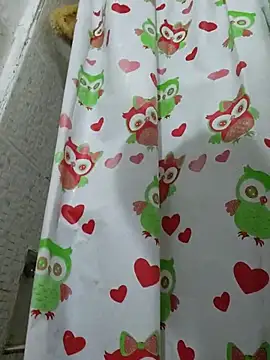 Alvarezz0202 online show from February 24, 2026, 4:54 am