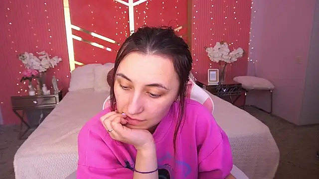 RoxieRay online show from March 29, 2026, 1:22 pm