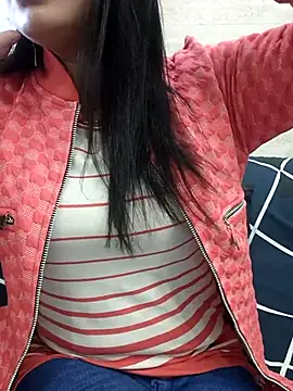 Juliekhan 98 online show from January 13, 2026, 5:46 am