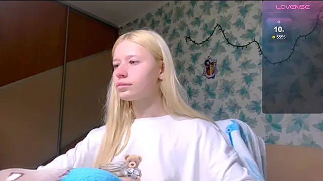 Barbie Blondie online show from March 28, 2026, 4:28 pm