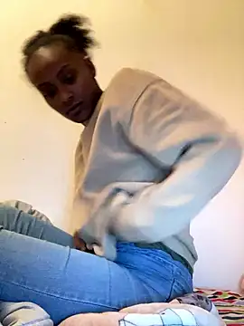    Hannah    online show from January 9, 2026, 2:47 am