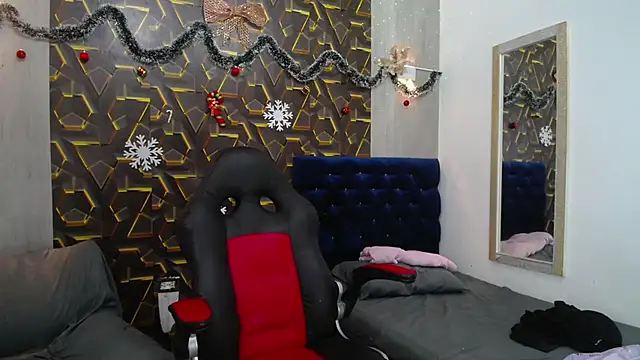 Snapshot of kim_curlyy chatting on January 15, 2026, 1:59 pm kim curlyy online show from January 15, 2026, 1:59 pm