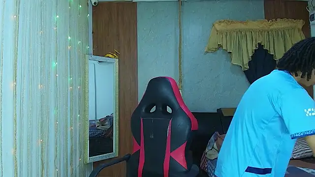 kim curlyy online show from March 13, 2026, 1:29 pm