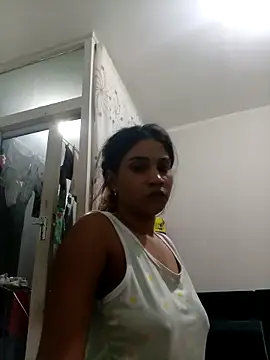 Miss-Perfection online show from April 26, 2026, 4:26 pm