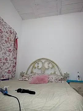 Snapshot of Im_Kloe chatting on November 28, 2025, 10:45 pm Im Kloe online show from November 28, 2025, 10:45 pm