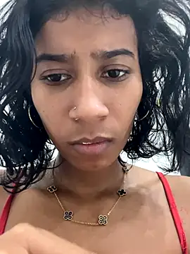 KattyAndDorian online show from December 3, 2025, 5:37 am