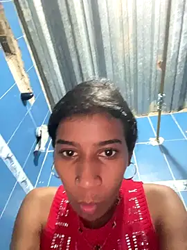 KattyAndDorian online show from December 4, 2025, 1:15 am