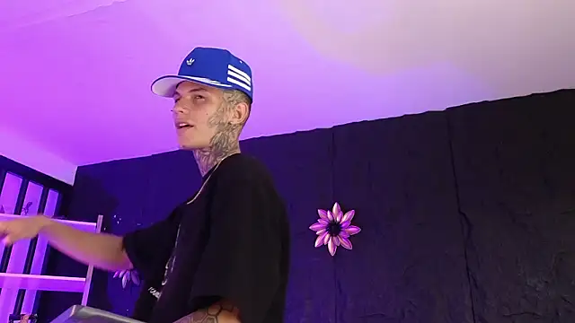 Paulo 527 online show from February 11, 2026, 10:04 pm