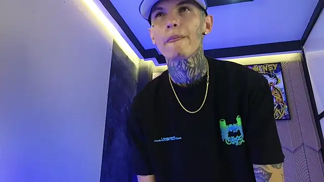 Paulo 527 online show from February 16, 2026, 8:49 pm