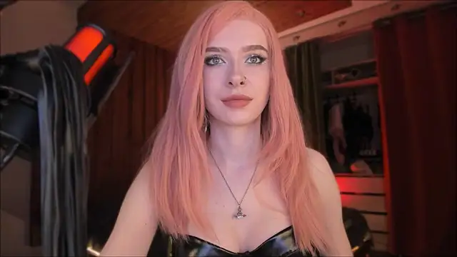 Snapshot of Mistress_Iris chatting on November 27, 2025, 6:32 pm Mistress Iris online show from November 27, 2025, 6:32 pm