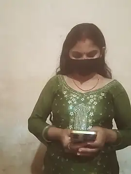 Pooja bhabhi00 online show from December 21, 2025, 6:20 am