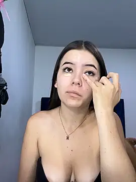 Snapshot of Alice_Kitsu chatting on November 27, 2025, 10:06 am Alice Kitsu online show from November 27, 2025, 10:06 am