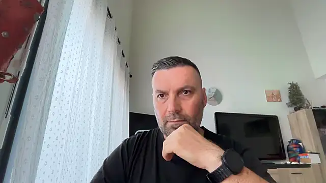 coolsmith81 online show from June 1, 2026, 6:59 am