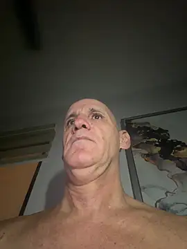 Snapshot of Elosoo chatting on January 14, 2026, 9:26 am Elosoo online show from January 14, 2026, 9:26 am