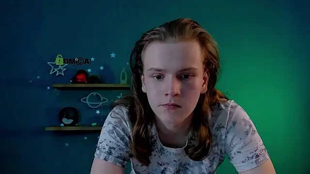 Snapshot of leo_void chatting on February 23, 2026, 7:44 pm leo void online show from February 23, 2026, 7:44 pm