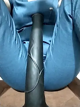 Snapshot of rodeo-drive chatting on February 17, 2026, 12:01 pm rodeo-drive online show from February 17, 2026, 12:01 pm