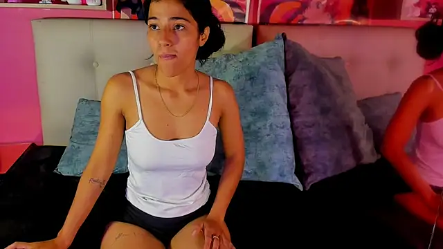 peachrouge online show from February 3, 2026, 2:33 pm