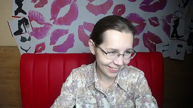 DaisyEdit online show from December 14, 2025, 6:30 am