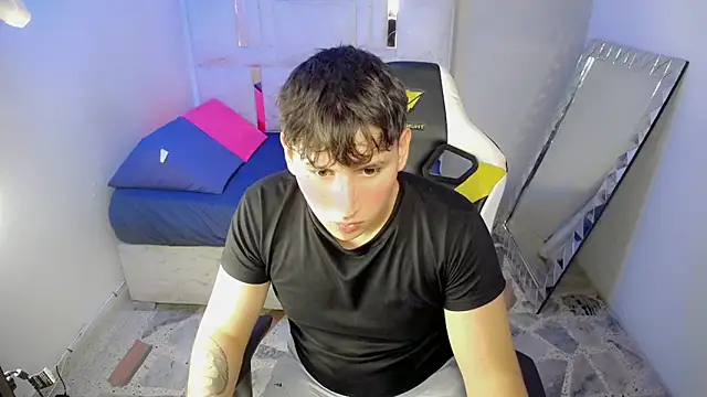 d moneyy  online show from December 23, 2025, 3:26 am