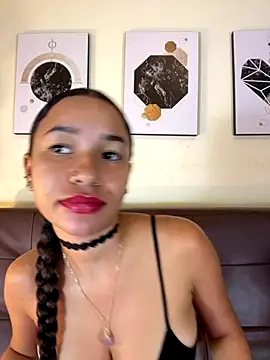 ZoeyFierce online show from December 1, 2025, 1:05 pm