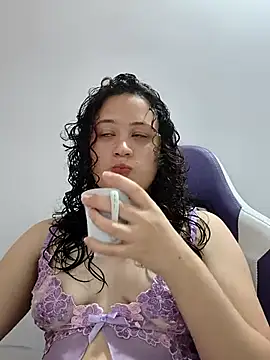 Alana 444 online show from July 25, 2026, 4:21 am