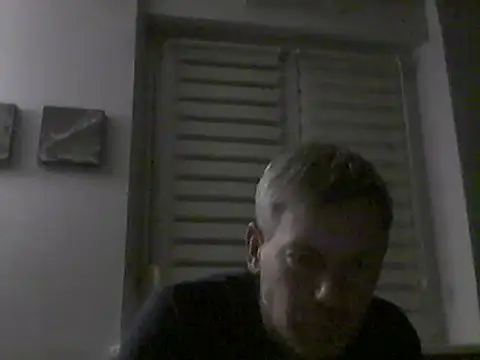 lorisaux online show from November 27, 2025, 6:43 pm