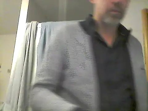 lorisaux online show from February 20, 2026, 8:20 pm