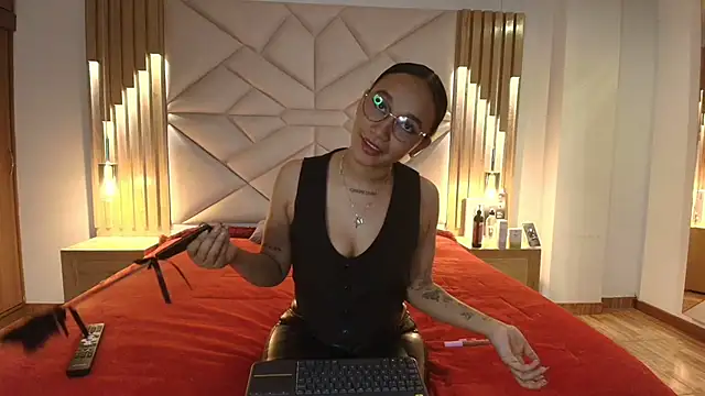 coraline vera online show from February 9, 2026, 7:40 pm