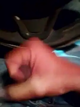 cristian112090 online show from February 8, 2026, 7:23 am