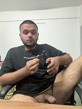 Noavacado  online show from February 15, 2026, 1:09 pm