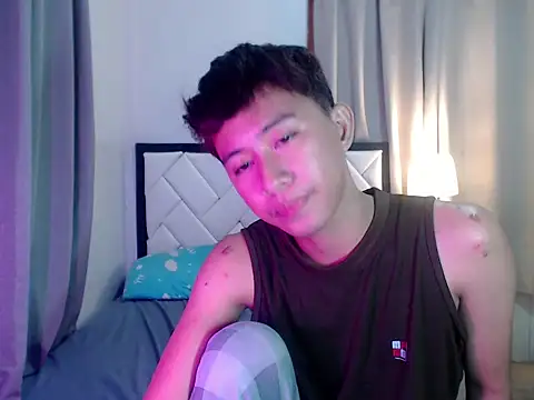 asiantwink0000 online show from February 16, 2026, 2:02 pm