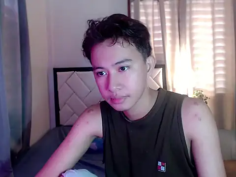 asiantwink0000 online show from February 17, 2026, 5:15 am