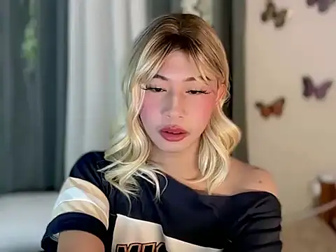 asiantwink0000 online show from July 12, 2026, 8:44 pm