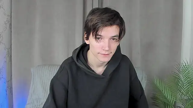 Collin Carp online show from December 3, 2025, 11:08 am