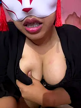 Snapshot of Julia_Sari00 chatting on November 27, 2025, 6:43 pm Julia Sari00 online show from November 27, 2025, 6:43 pm