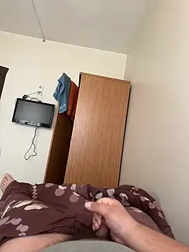 Snapshot of brt2552 chatting on January 11, 2026, 8:41 am brt2552 online show from January 11, 2026, 8:41 am