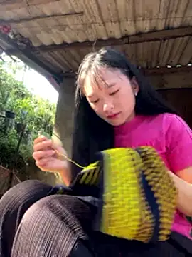 Mayli2x online show from December 2, 2025, 6:41 am