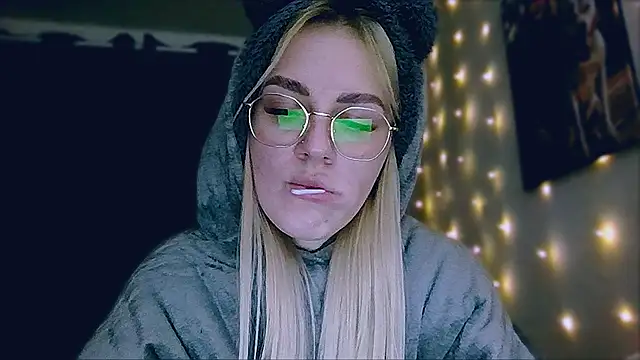 Whitehex666 online show from January 18, 2026, 7:06 pm