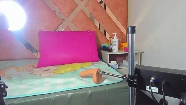 Valeria gil  online show from February 26, 2026, 4:00 am