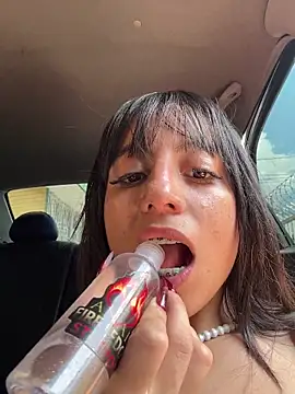 Mia fiire online show from February 27, 2026, 7:14 pm