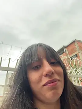 Mia fiire online show from March 16, 2026, 7:07 pm