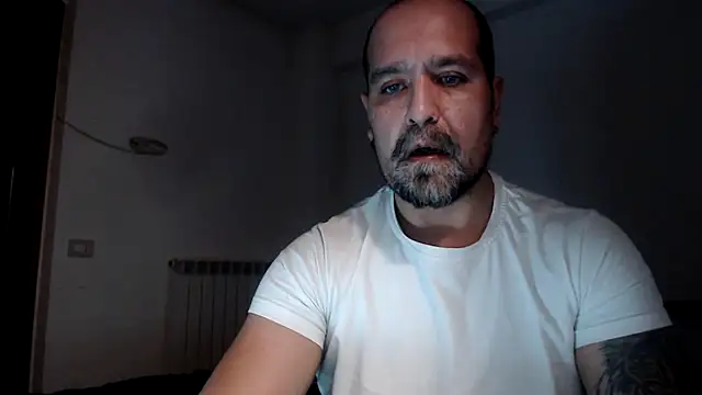 AMIRDIB2025 online show from December 19, 2025, 11:23 pm