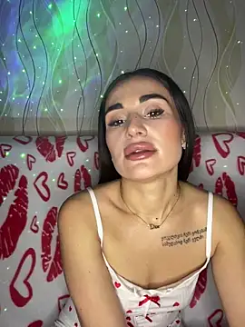 MonikaSi online show from February 18, 2026, 7:21 pm