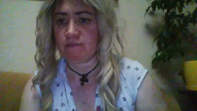 Snapshot of ClaireShannon chatting on January 8, 2026, 5:48 pm ClaireShannon online show from January 8, 2026, 5:48 pm