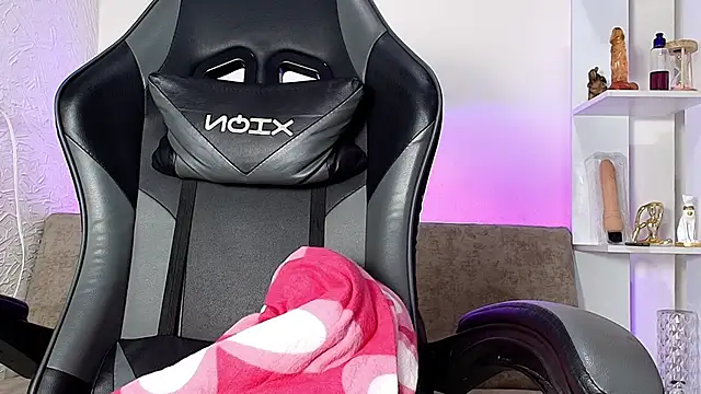 Snapshot of Nahomi_rous777 chatting on February 3, 2026, 2:55 pm Nahomi rous777 online show from February 3, 2026, 2:55 pm