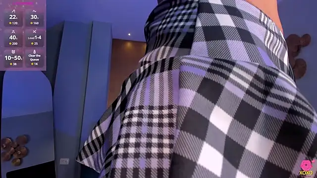 LisaFlowers  online show from May 26, 2026, 12:01 pm