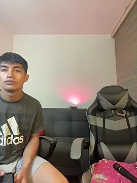 Snapshot of Amy_sweet1 chatting on November 28, 2025, 6:32 pm Amy sweet1 online show from November 28, 2025, 6:32 pm