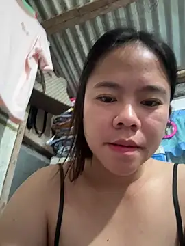 xxdreamgirl69 online show from April 16, 2026, 9:39 pm